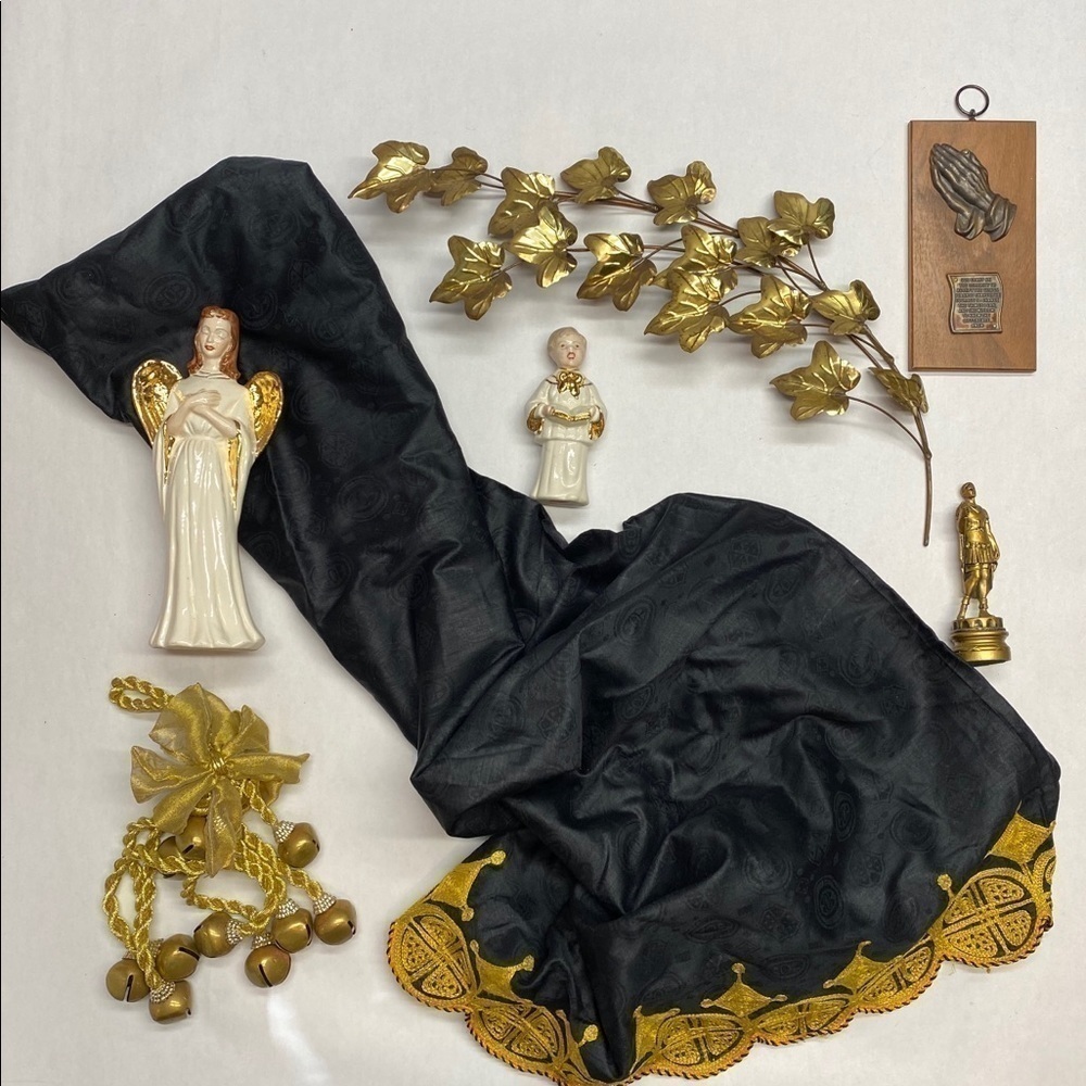 TABLEAU in SPIRITUAL GOLD 6 curated vintage items